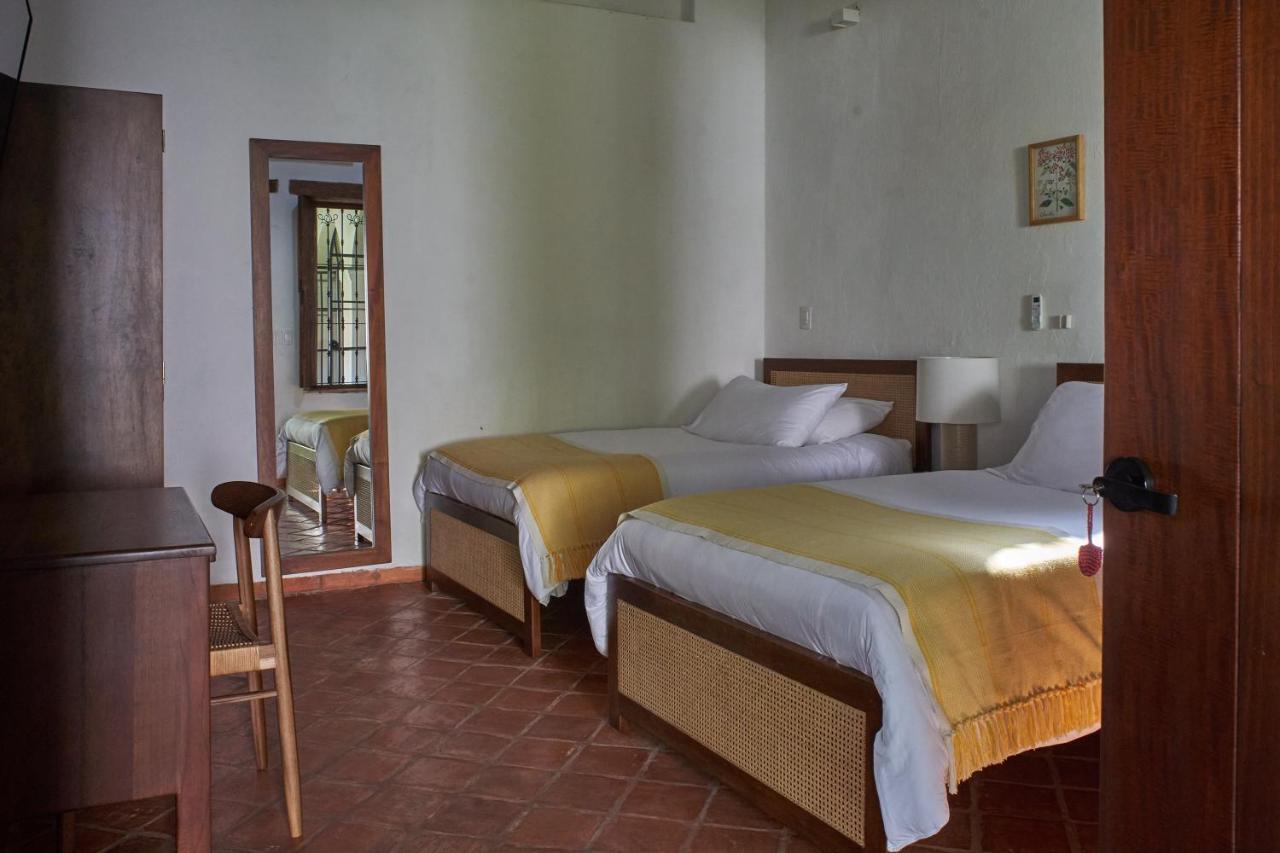 San Rafael Hotel Mompos Exterior photo